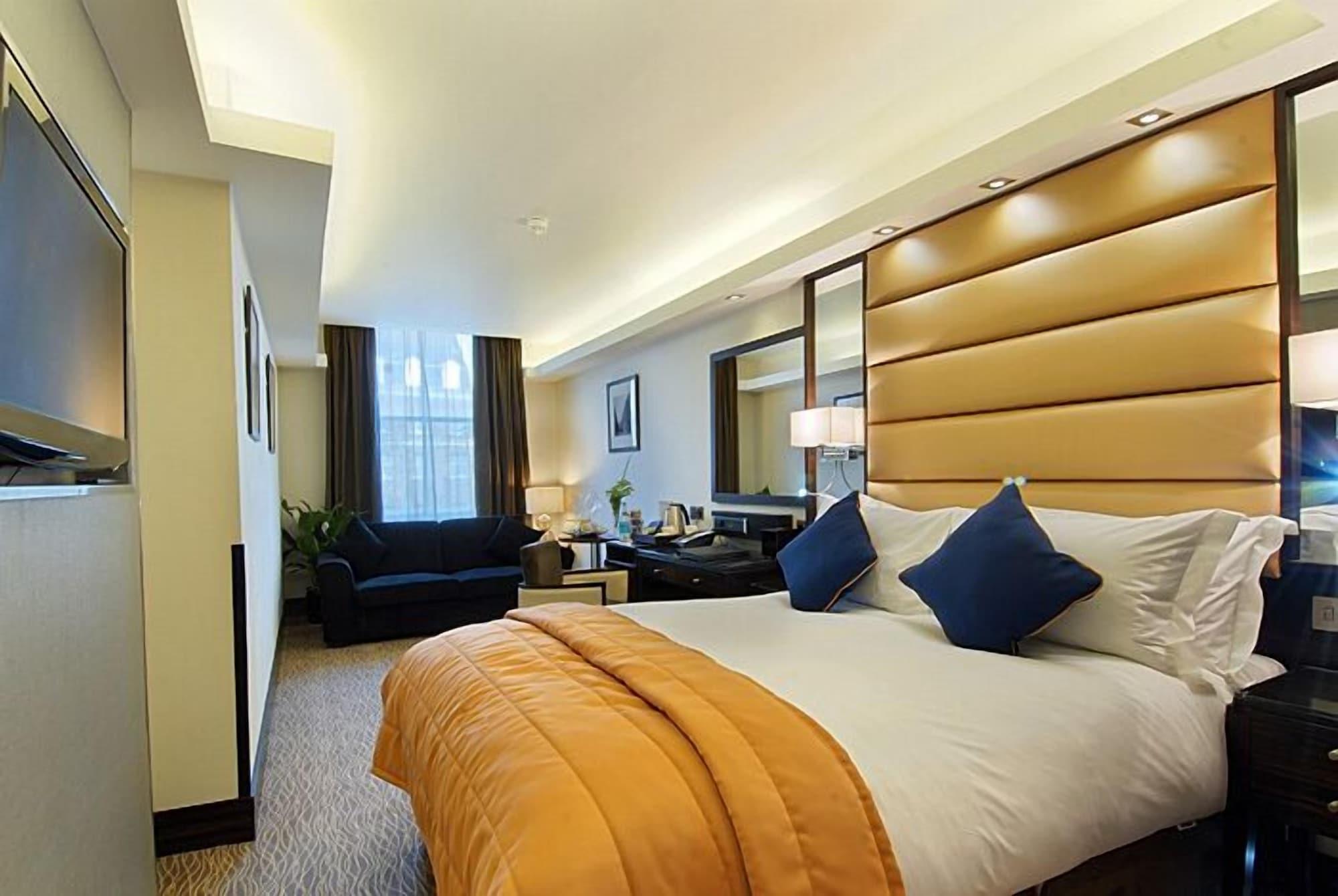 Park Grand Mayfair Londra Dış mekan fotoğraf A suite at the hotel